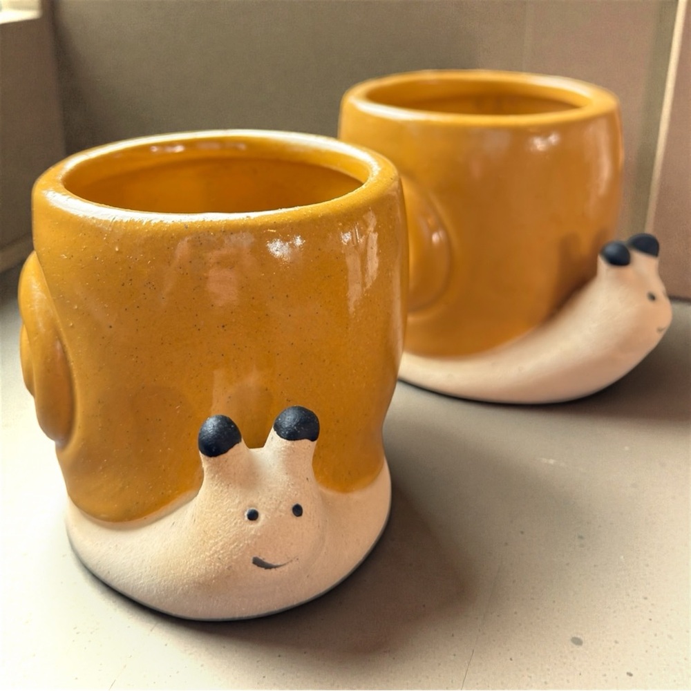 Cute Snail Planter 2” Mini Ceramic Succulent Pot Whimsical Decor